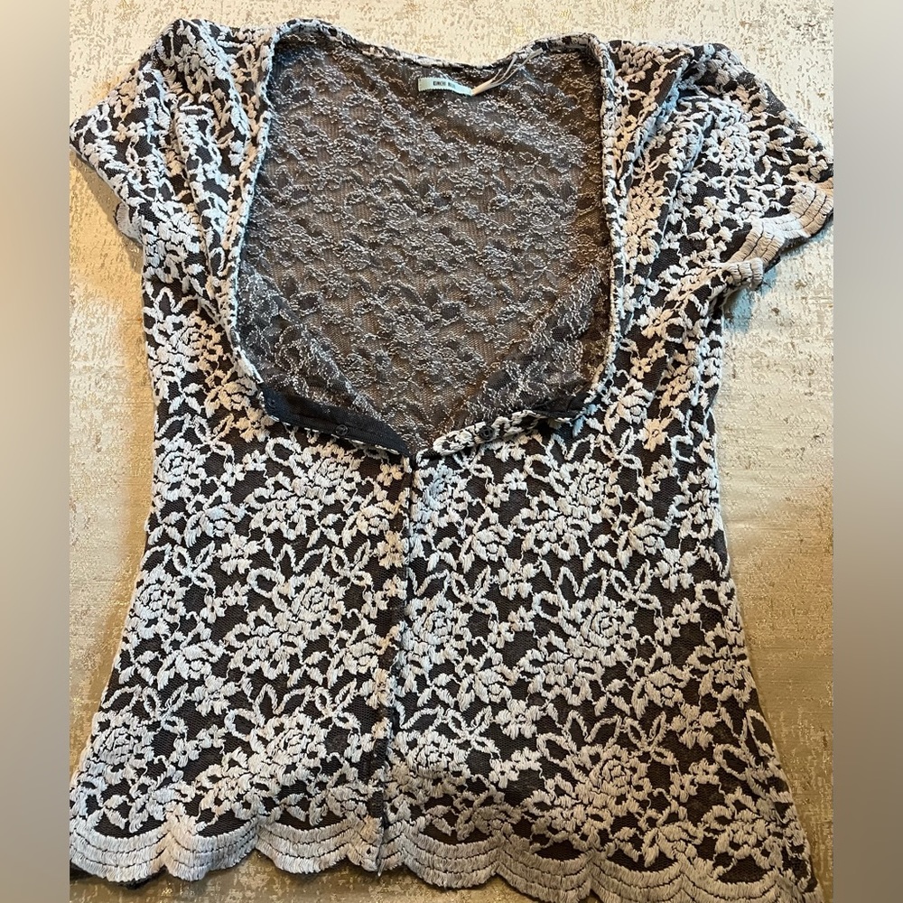 kimchi blue Made In Indonesia Beatiful
Lace Top M